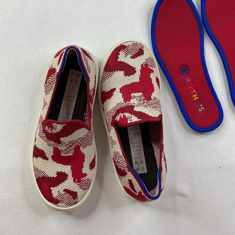 ROTHY'S Llama Snickers Kids Unisex Youth Red Beige Slip On Flat K12